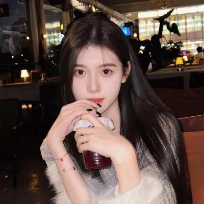 丑妻逆袭，颜值惊艳全球